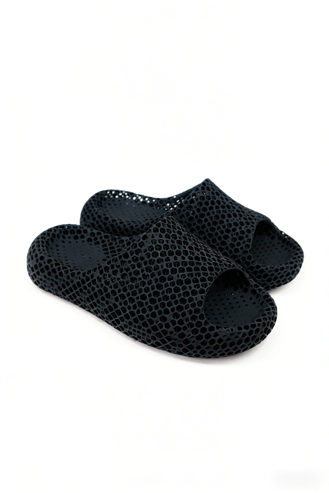 3D Printed Black Sandals – Durable Lightweight Summer Slides | PRINTMORROW